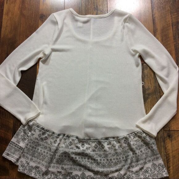 Motherhood Maternity Ruffle Sweater White Small - Picture 5 of 5